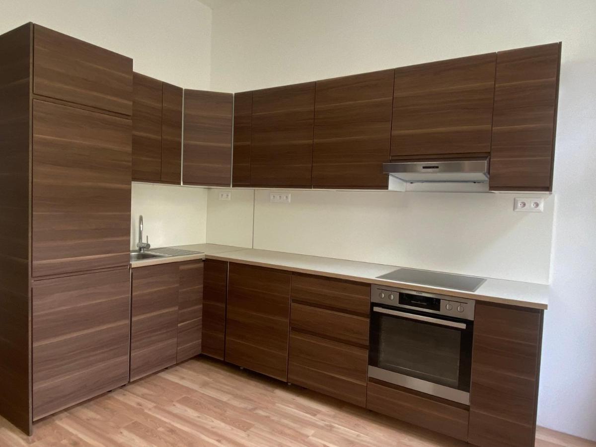 Designed Apartment Next To Vaclav Square With Terrace And Private Garage Praha Eksteriør bilde