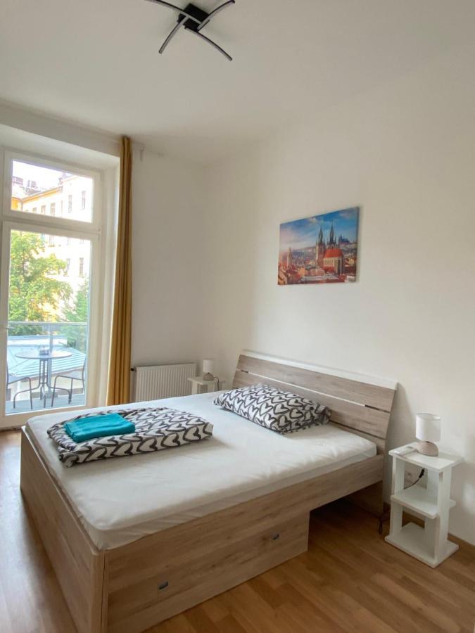 Designed Apartment Next To Vaclav Square With Terrace And Private Garage Praha Eksteriør bilde